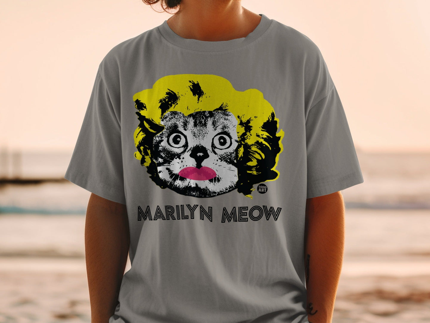 Marilyn Meow Graphic Tee Shirt with Bold Cat Print