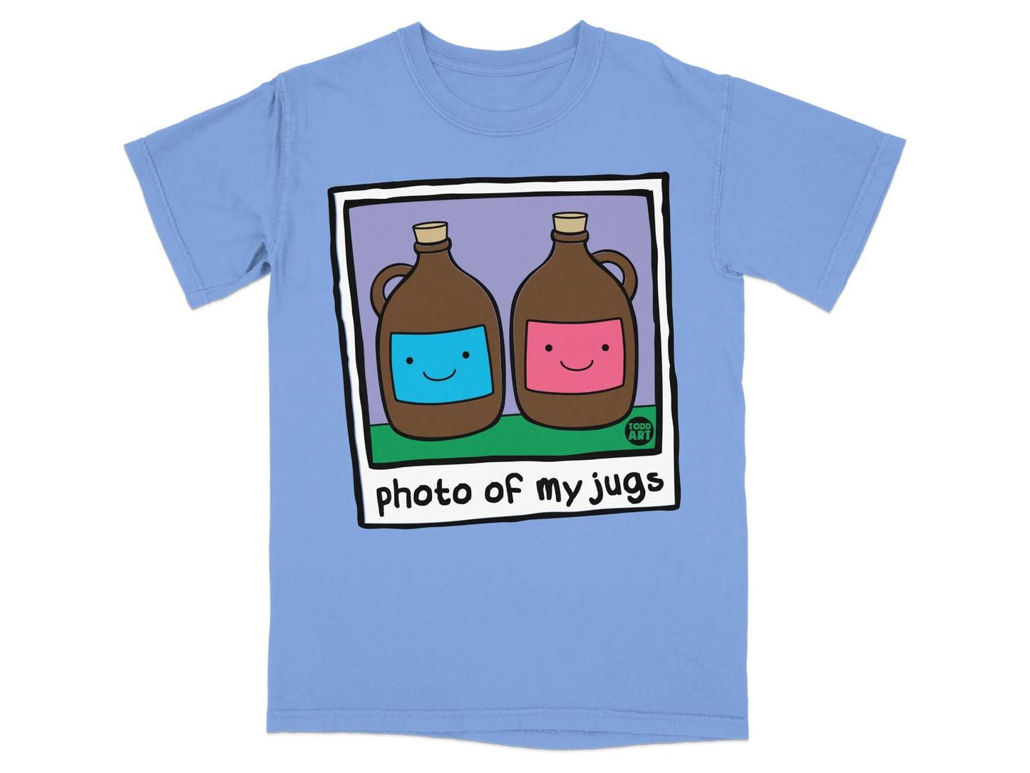 Two cartoon jugs with smiley faces, one blue and one pink, on a t-shirt.