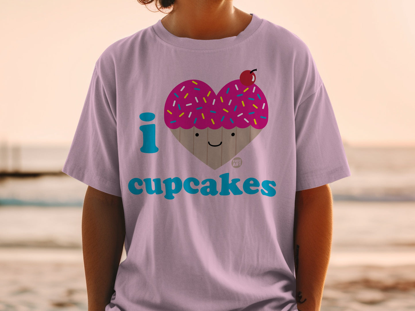 Cute I Love Cupcakes Graphic Print T-shirt