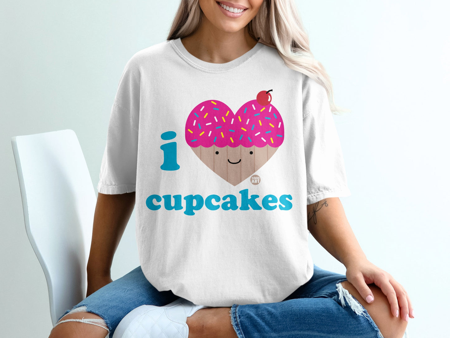 I Love Cupcakes Fun Graphic Tee Cute Casual T-Shirt
