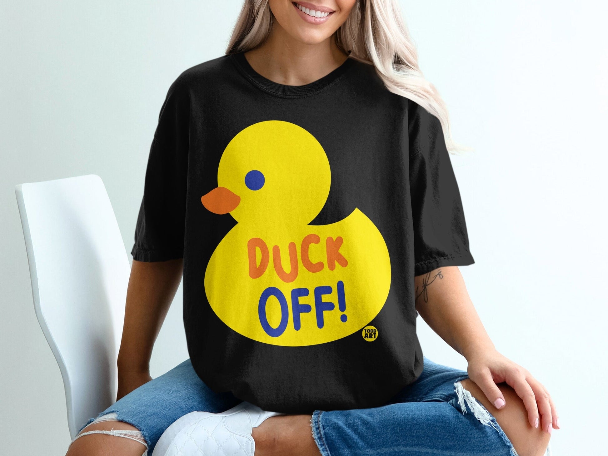 Funny Duck Off Graphic Design T-shirt for Casual Wear