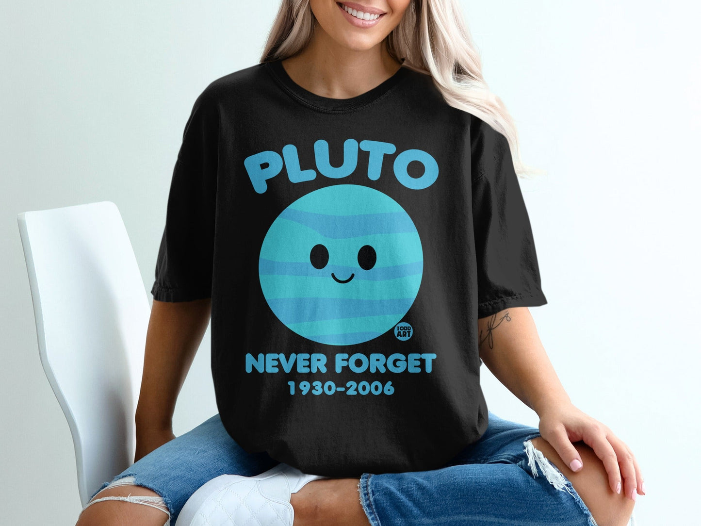 Pluto Never Forget 1930-2006 Graphic Tee Shirt
