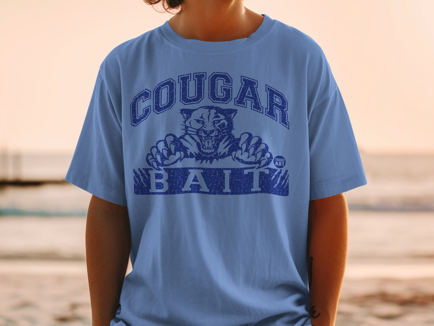 Cougar Bait Graphic Tee Shirt for Casual Outfit