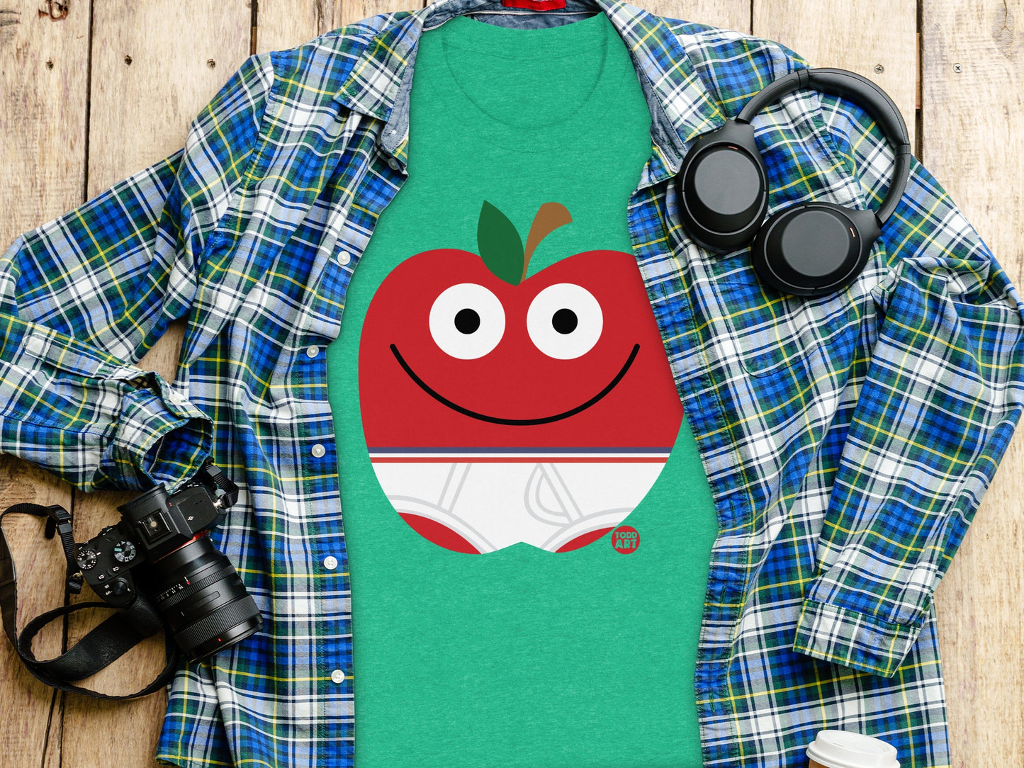 Cute Green Apple Character Graphic Design T-Shirt