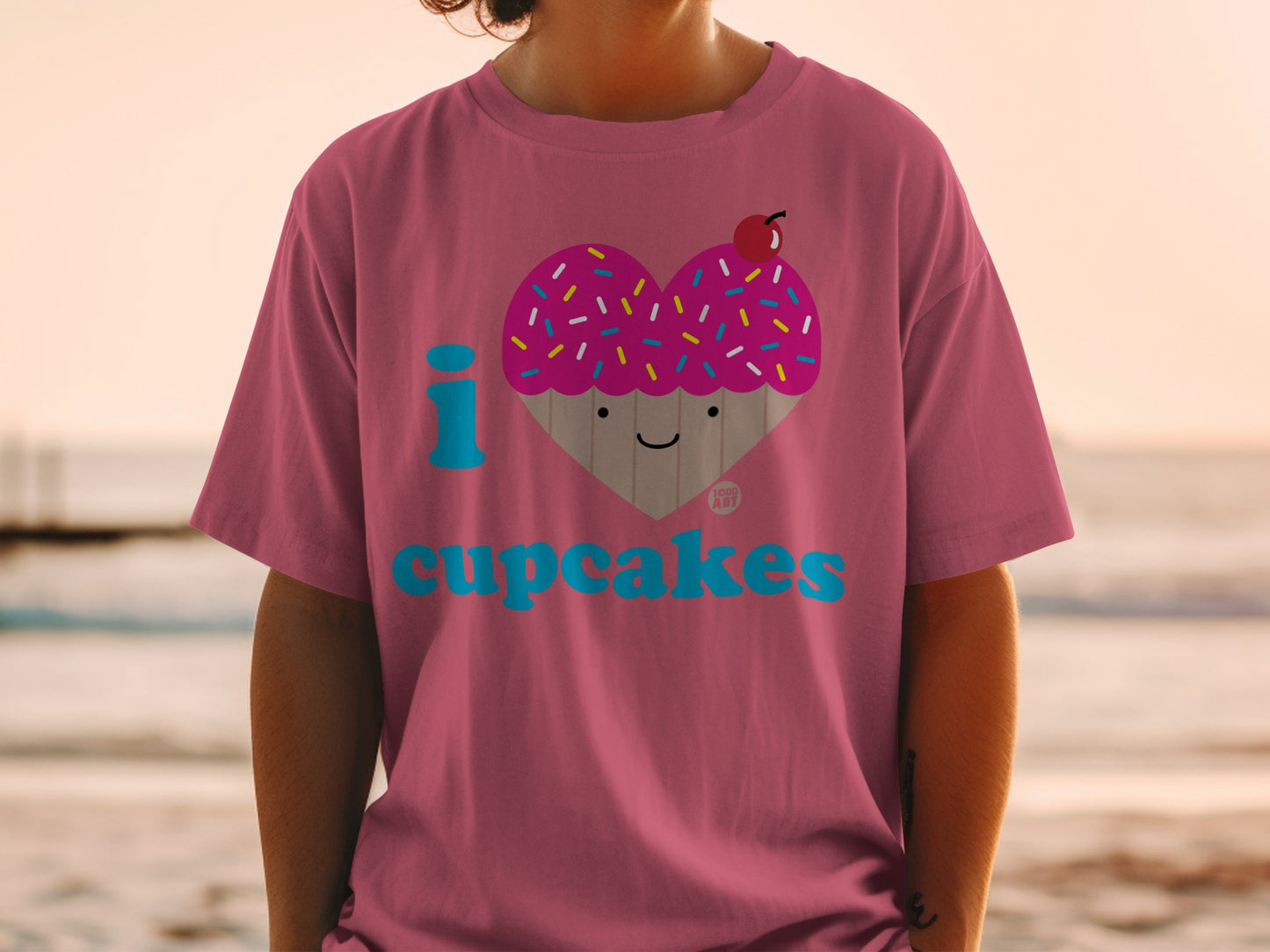 I Love Cupcakes Cute Graphic Pink T-Shirt Product