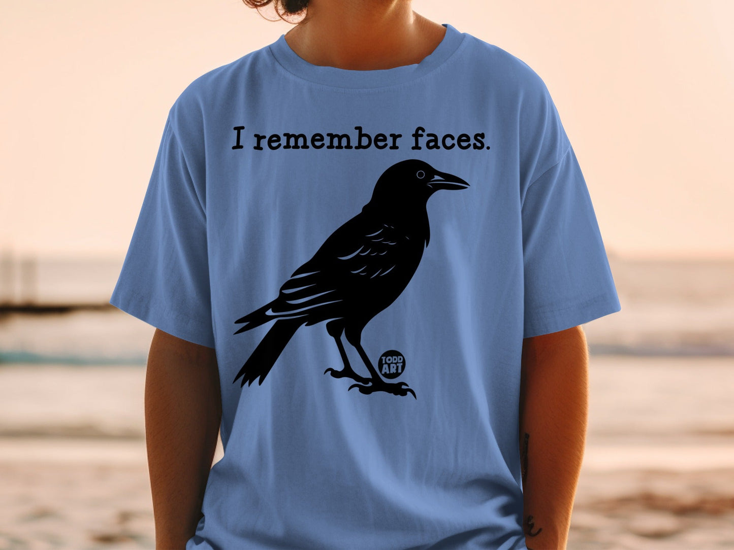I Remember Faces Crow Design T-shirt