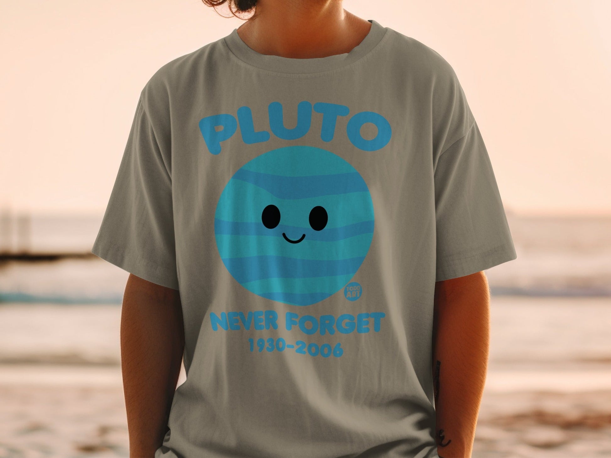 Pluto Never Forget 1930-2006 Graphic T-Shirt