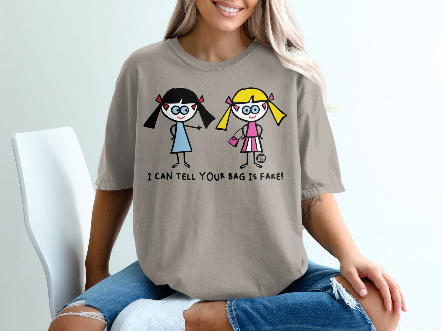 I Can Tell Your Bag Is Fake Playful Illustration T-Shirt