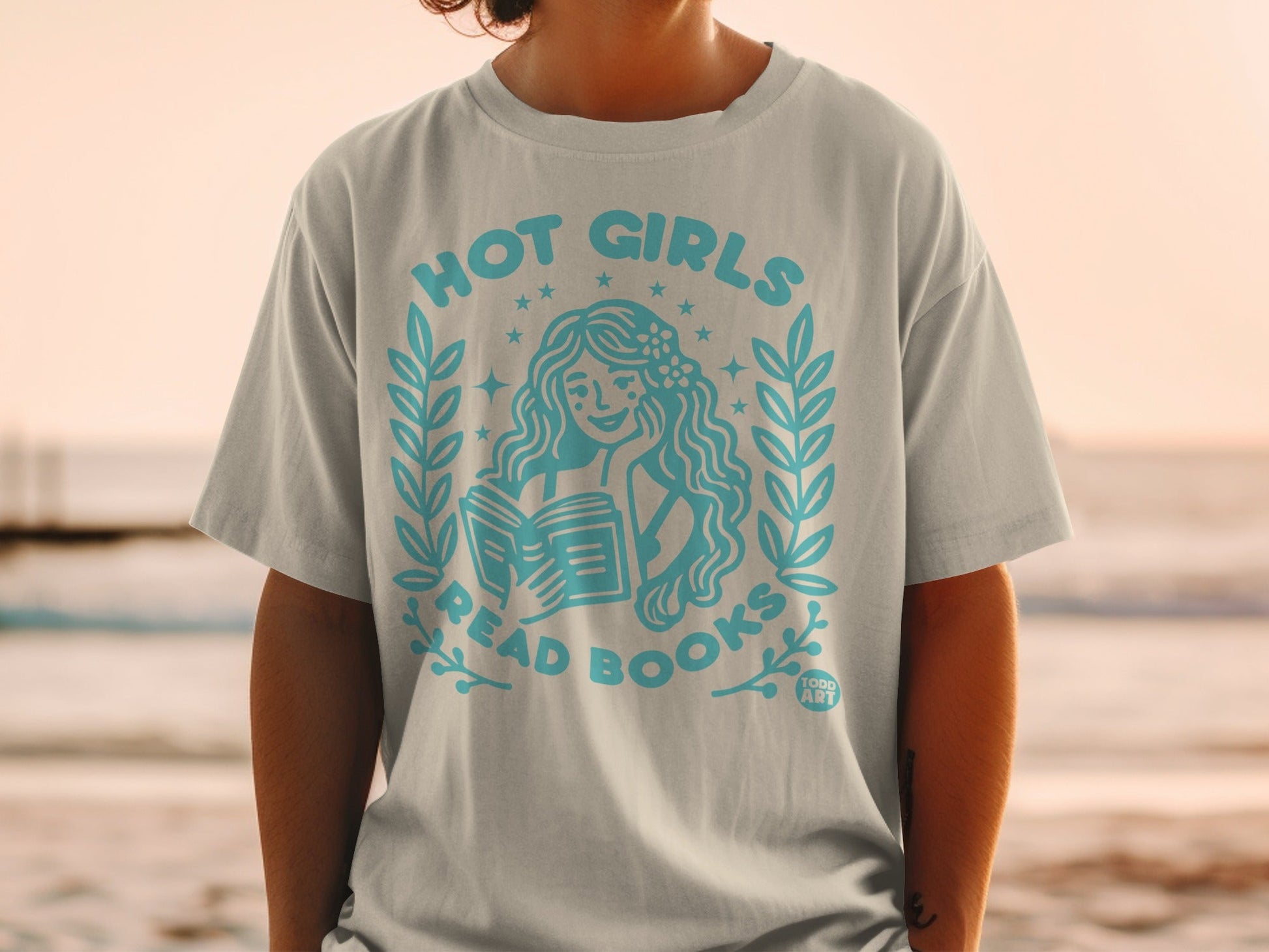 Hot Girls Read Books Graphic Design T-Shirt