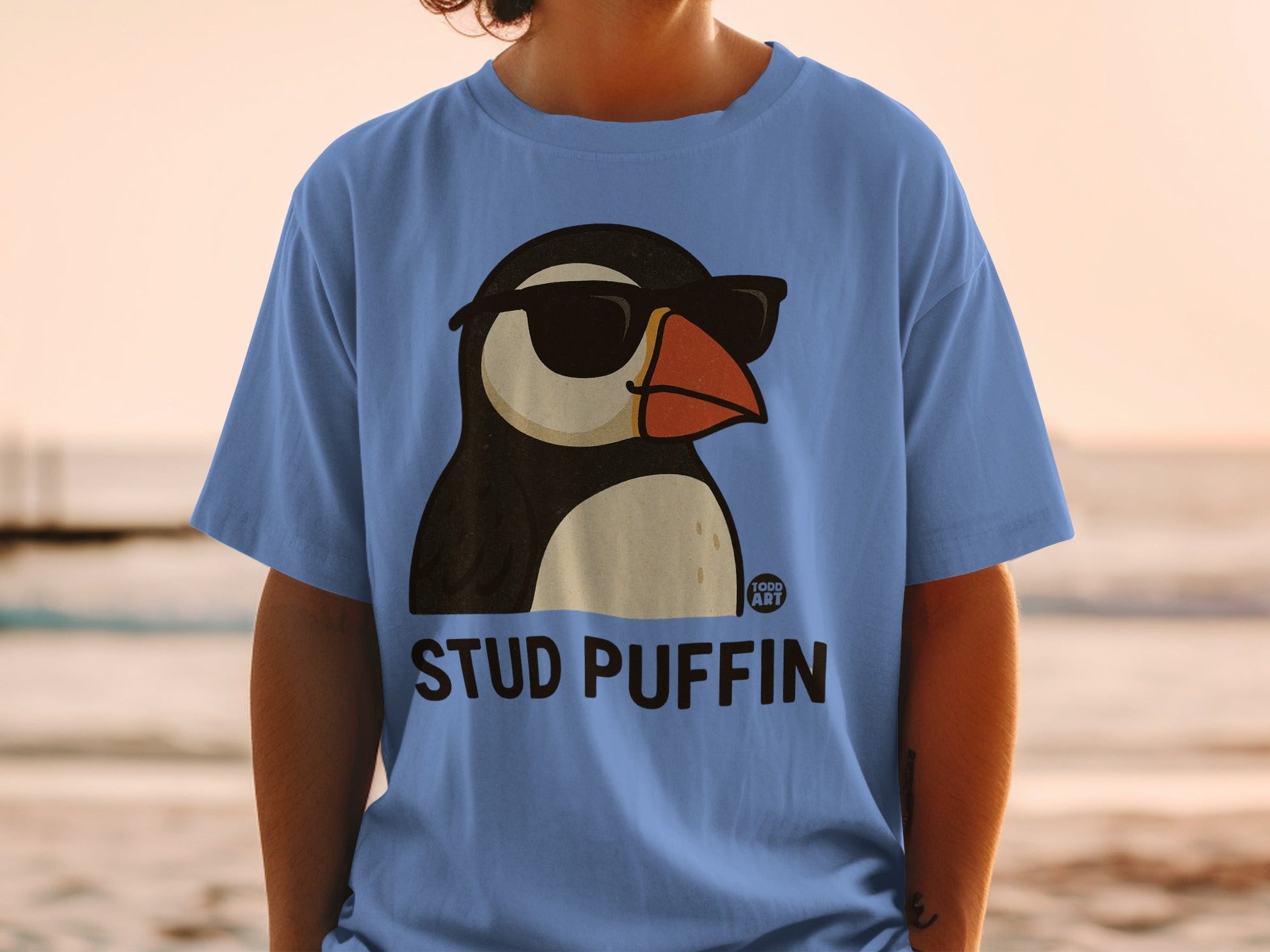 Stud Puffin Cool Penguin Sunglasses T-Shirt