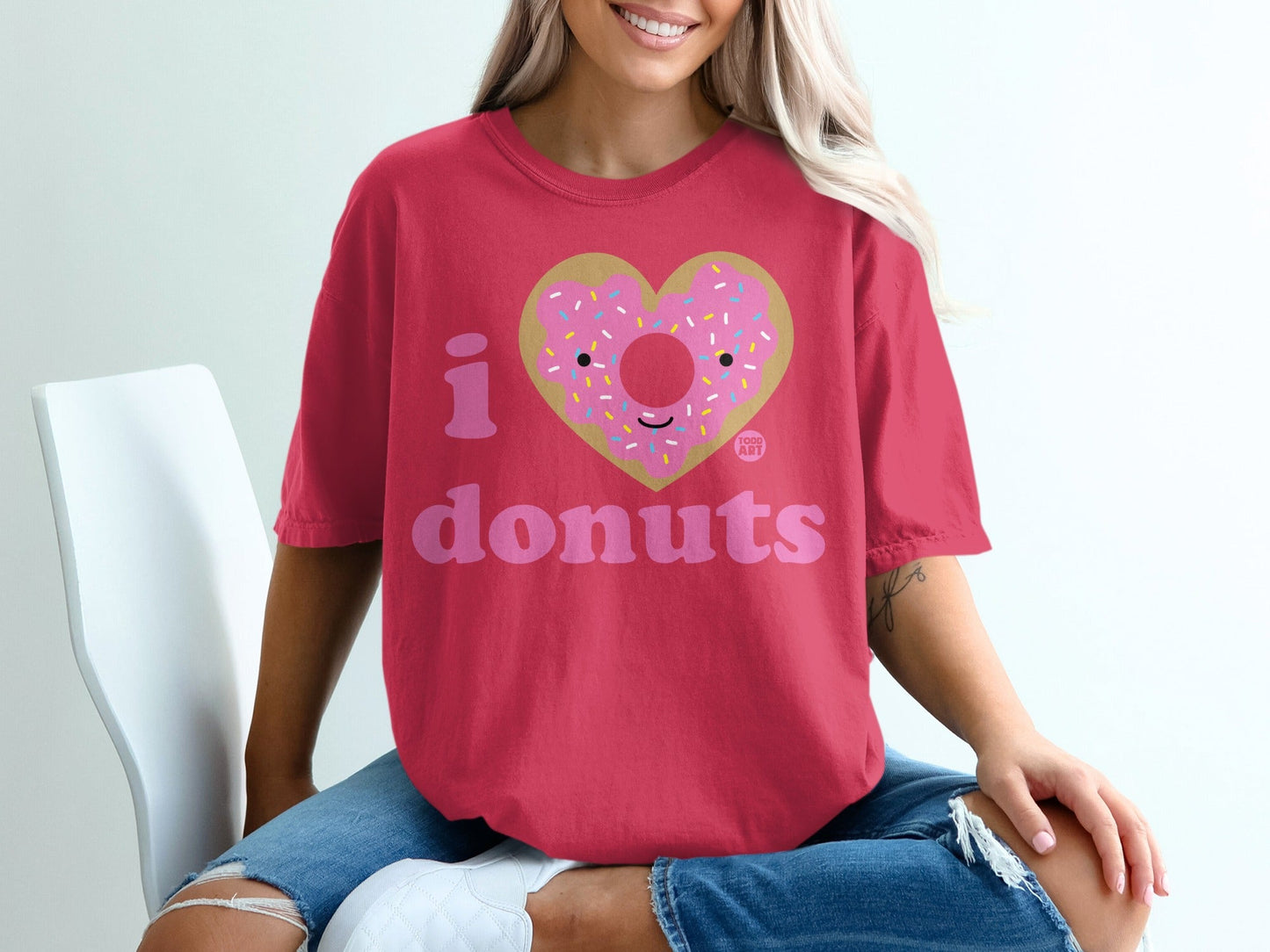 I Love Donuts Cute Sprinkles Design T-Shirt