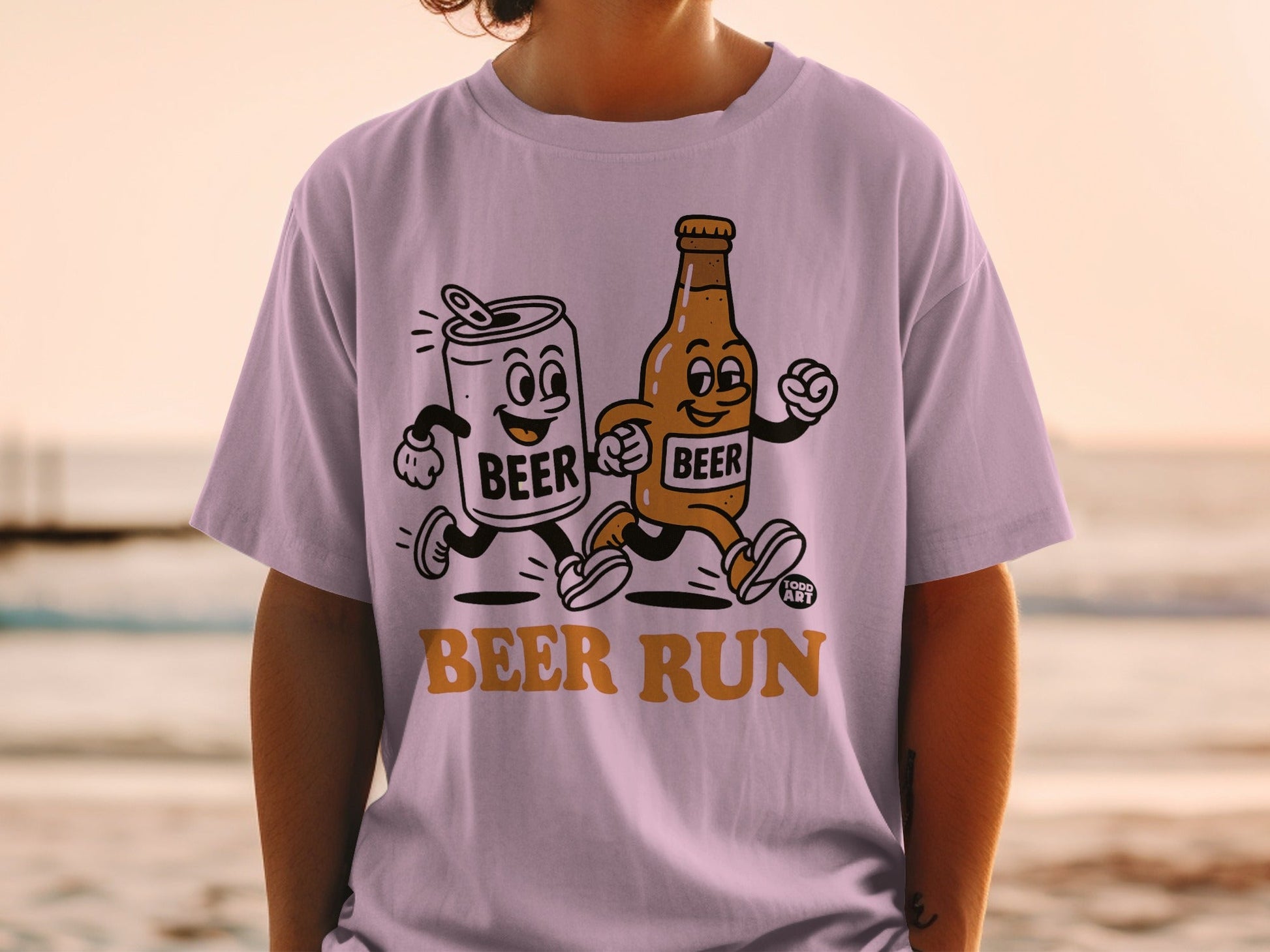 Fun Cartoon Beer Run Design Graphic T-Shirt