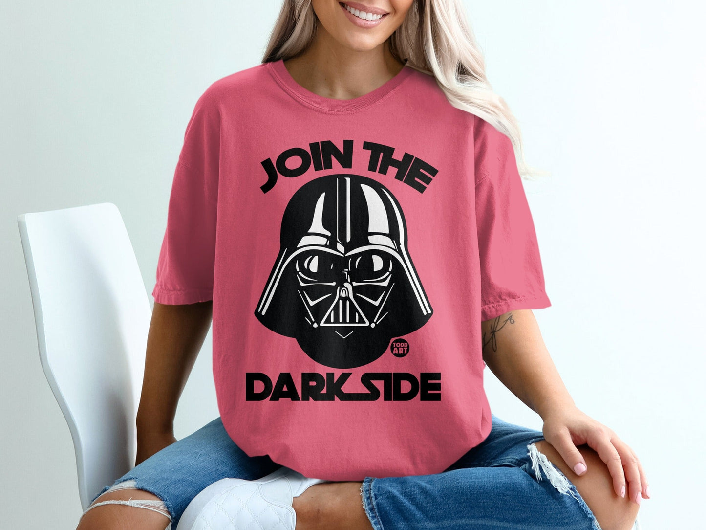 Pink t-shirt with Darth Vader and "Join the Dark Side" text.