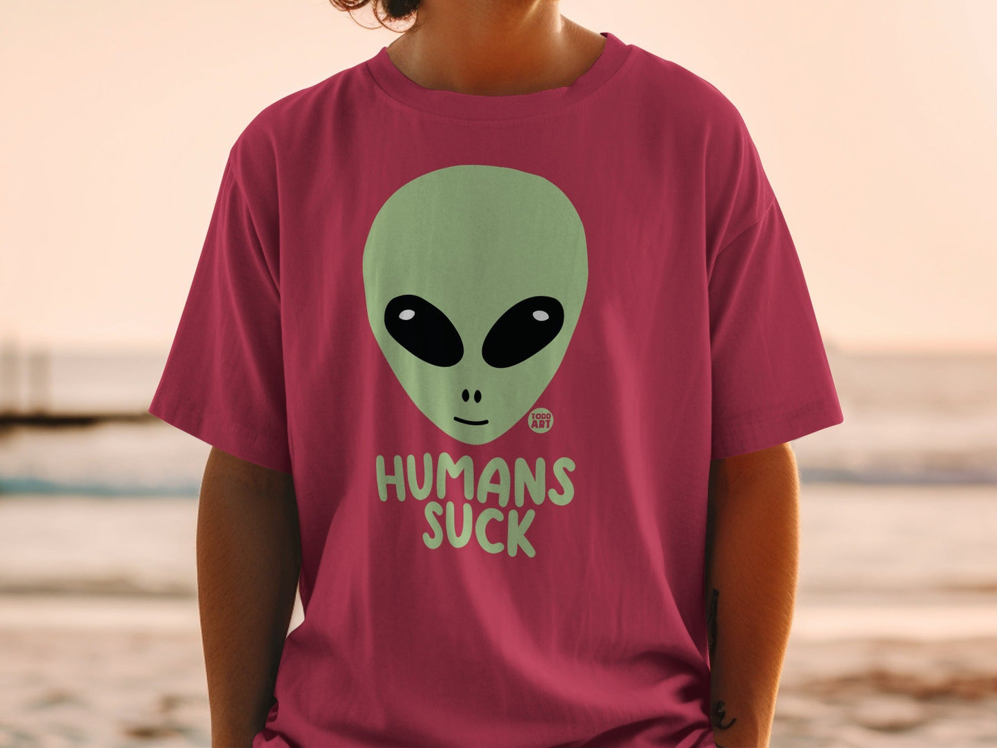 Alien Face With 'Humans Suck' Graphic T-Shirt