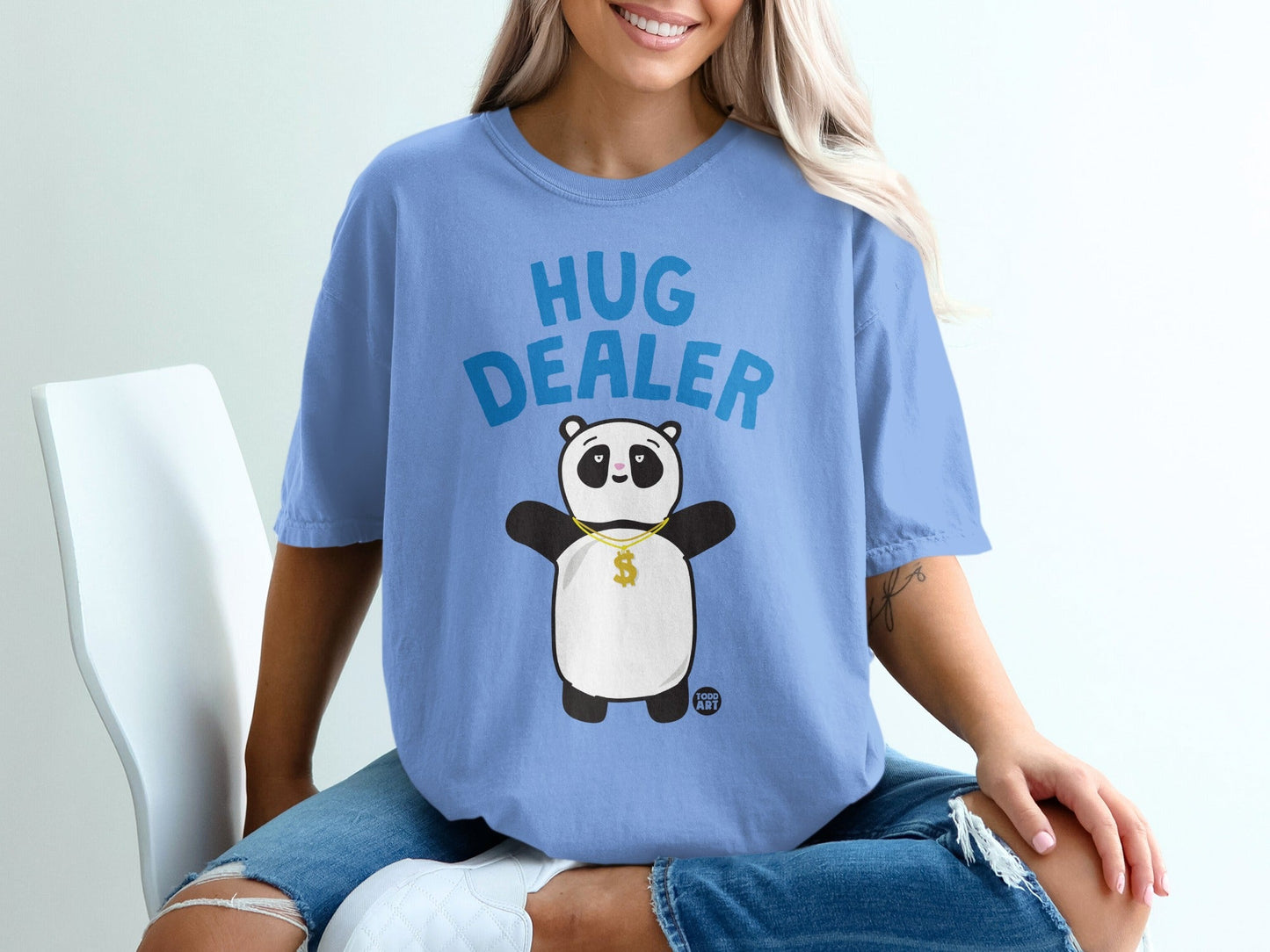 Hug Dealer Panda Graphic T-Shirt for Casual Wear