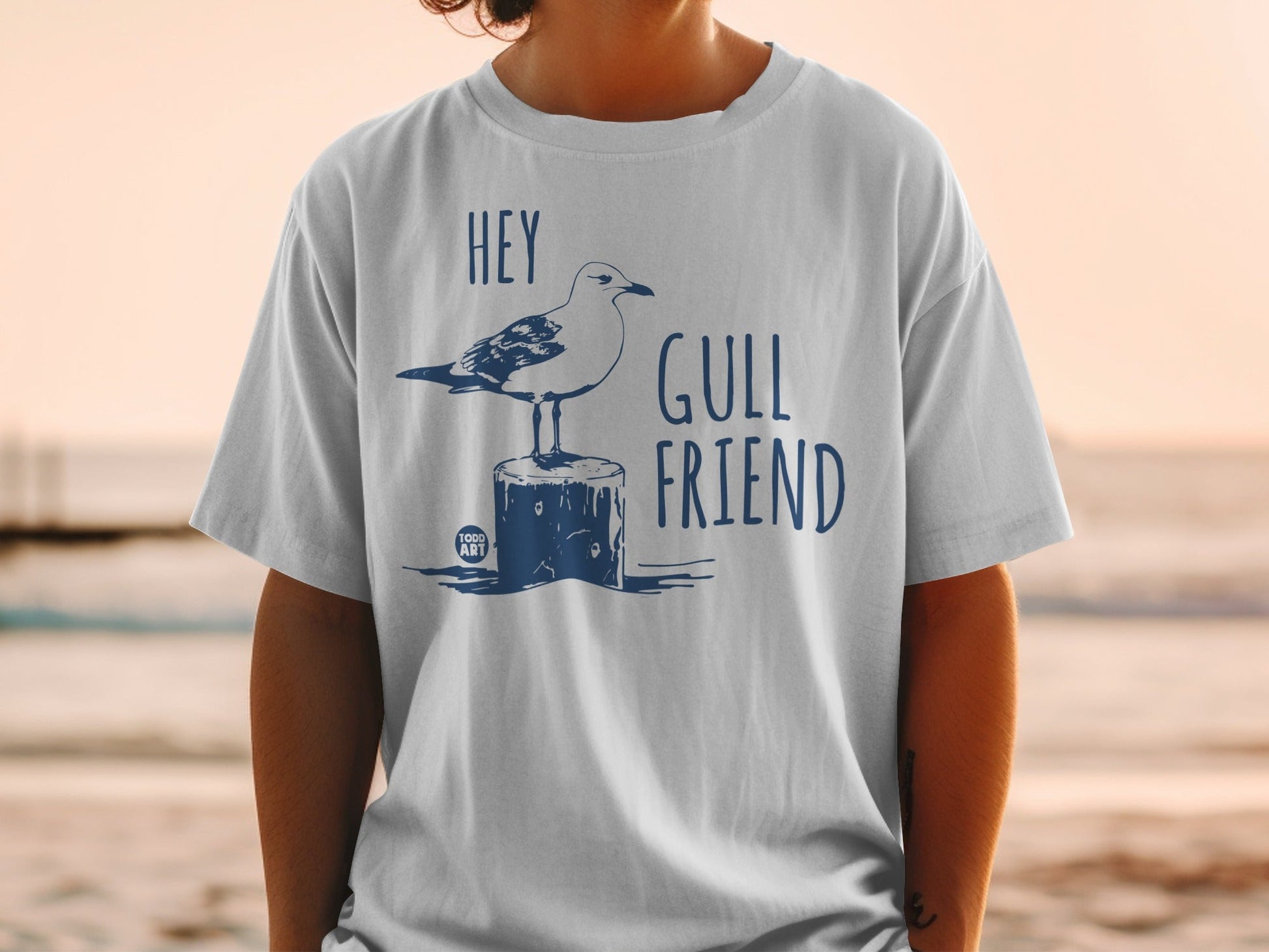 Hey Gull Friend Graphic Tee Short Sleeve T-Shirt