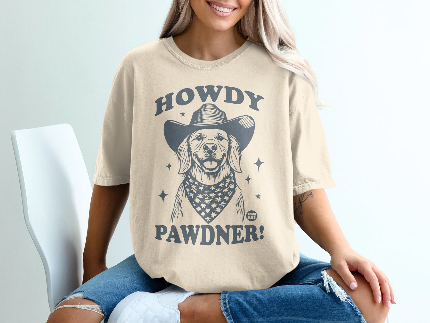 Howdy Pawdner Dog Wearing Cowboy Hat T-shirt