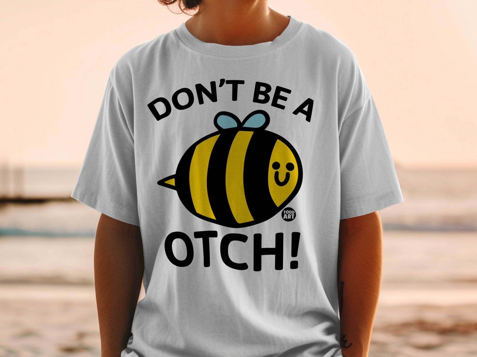 Funny Don't Be A Bee Graphic T-Shirt with Cute Design