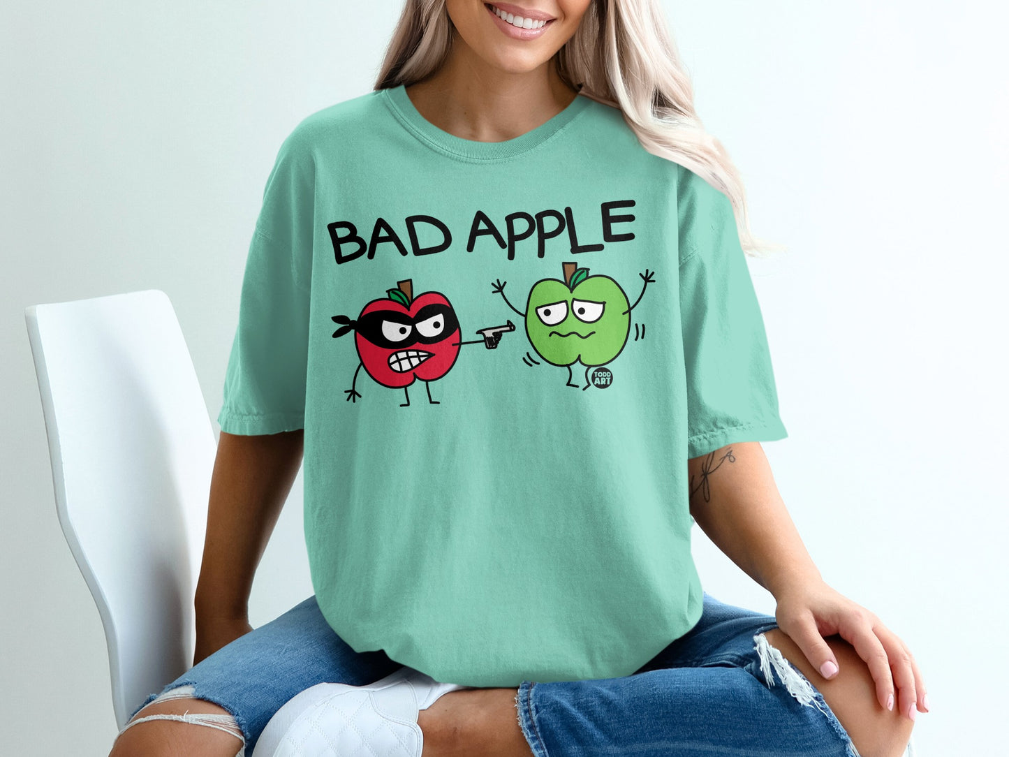 BAD APPLE Red Masked Apple Green Scared Apple T-shirt