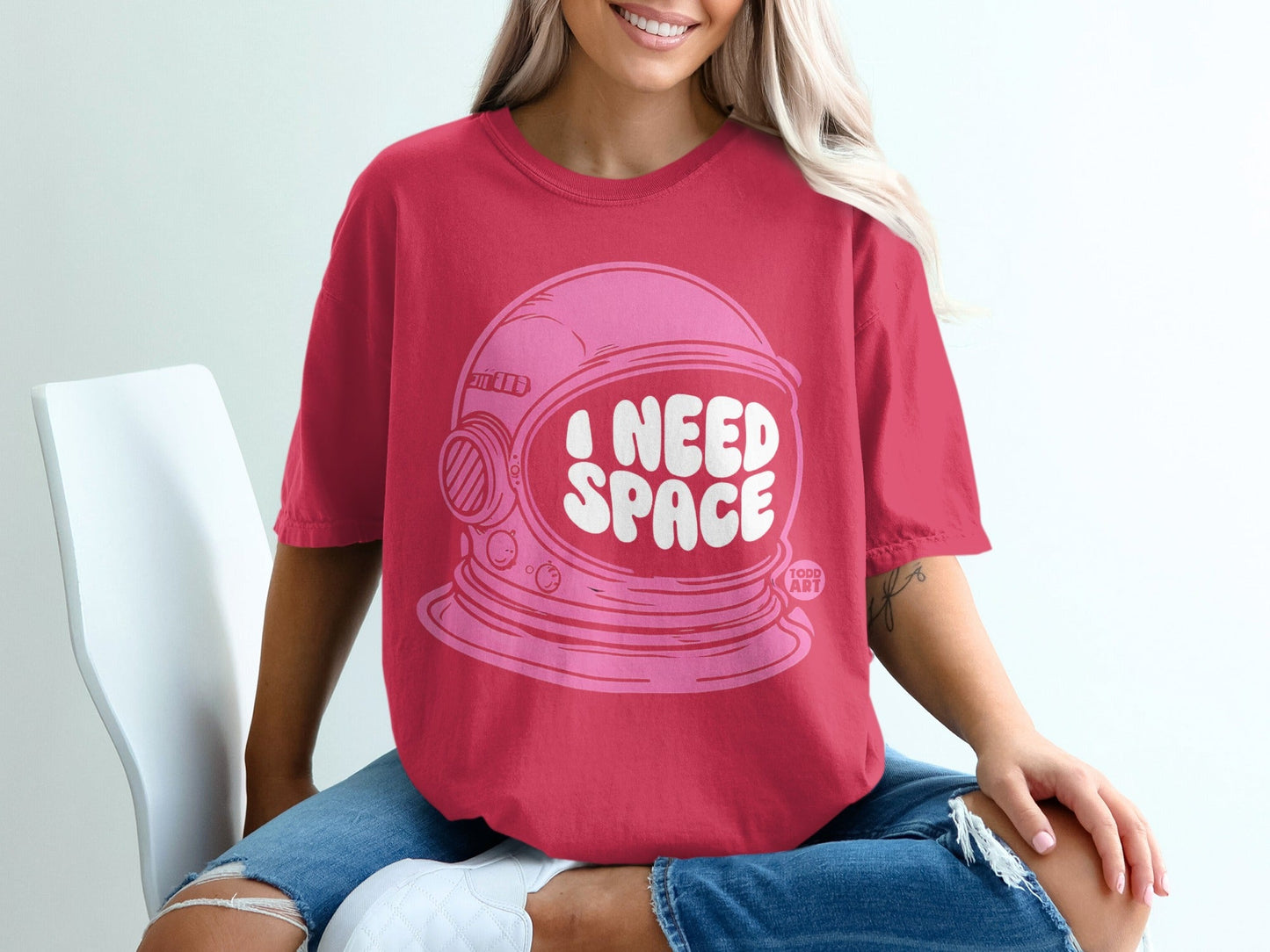 I Need Space Astronaut Graphic Women's T-Shirt
