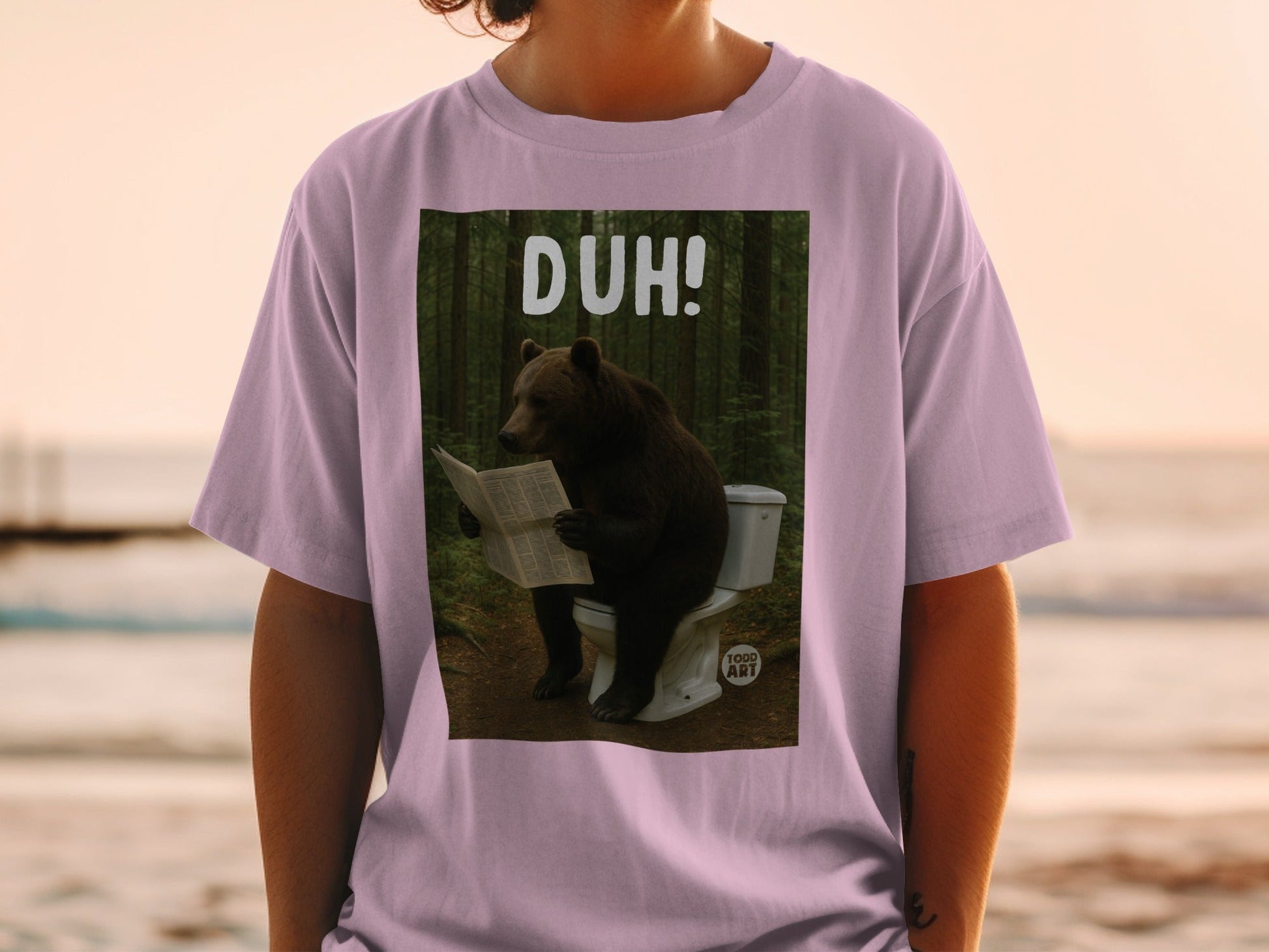 Funny Bear Reading Newspaper Duh Design T-shirt