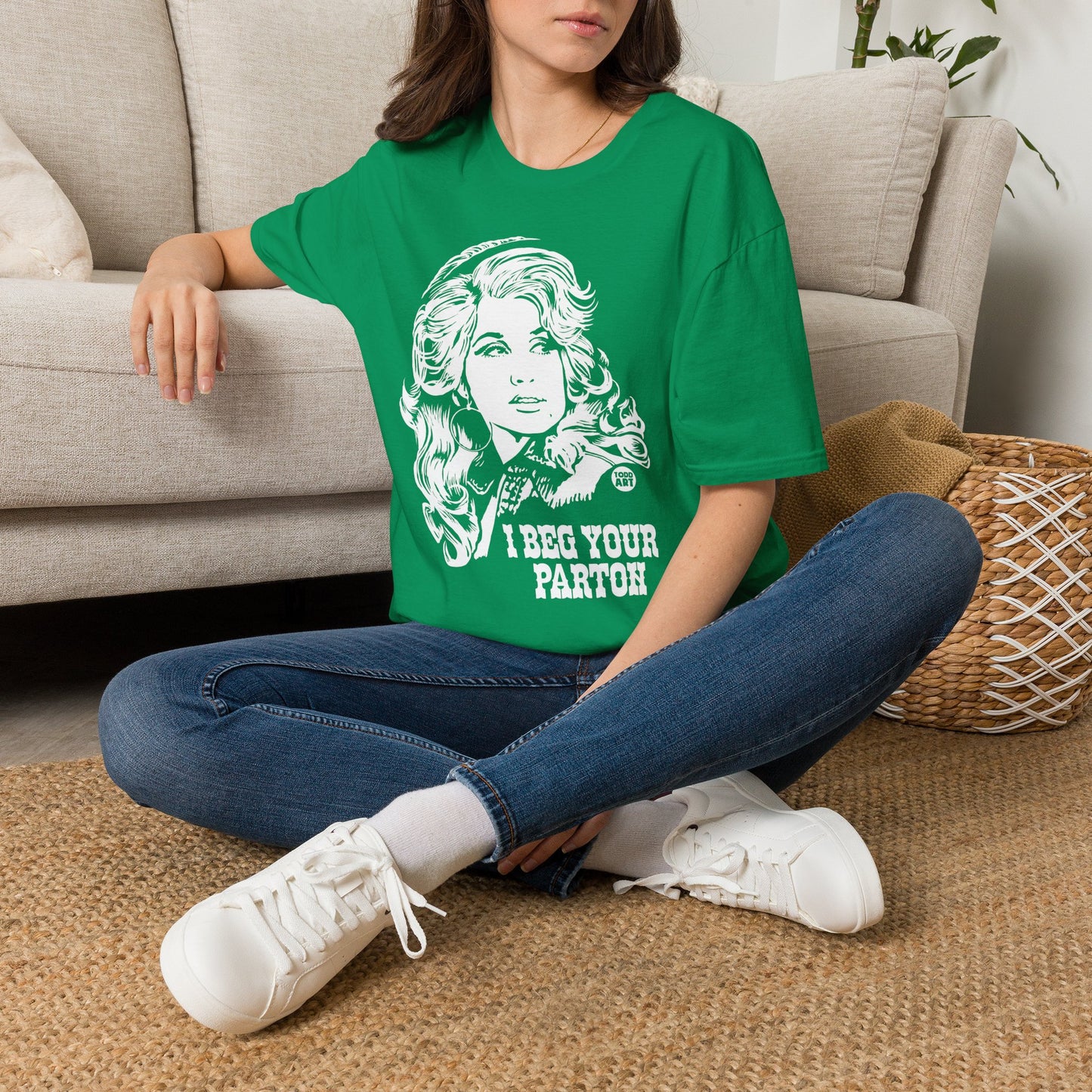 Dolly Parton Portrait T-Shirt — “I Beg Your Parton” Retro Country Graphic Tee