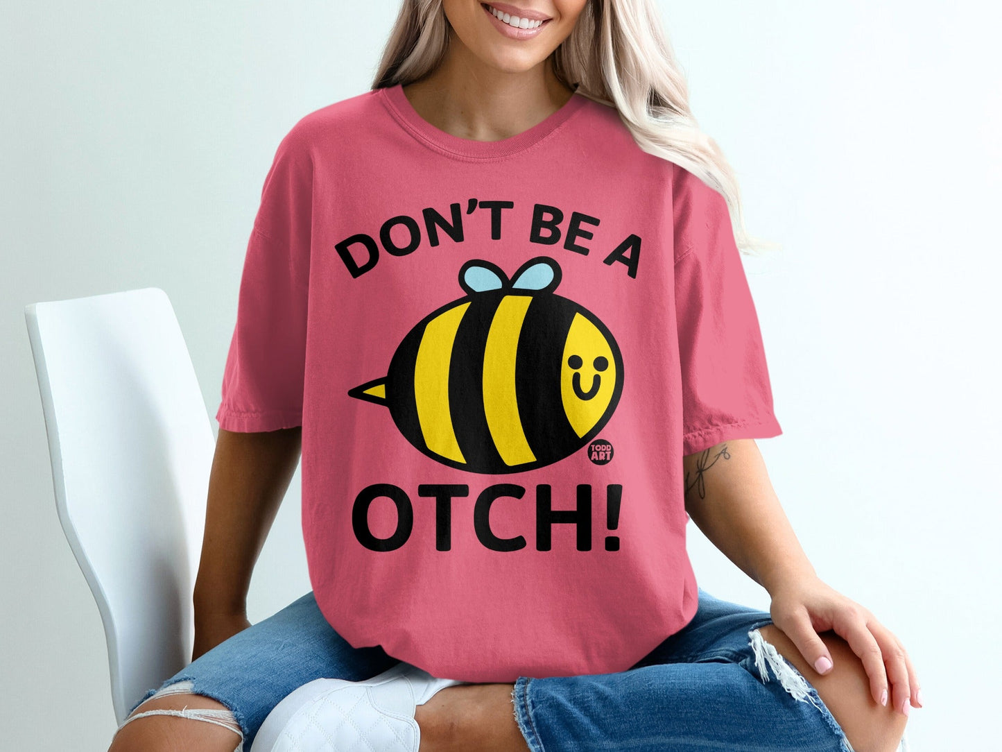 Don't Be A Otch Cute Bee Cartoon Message Top