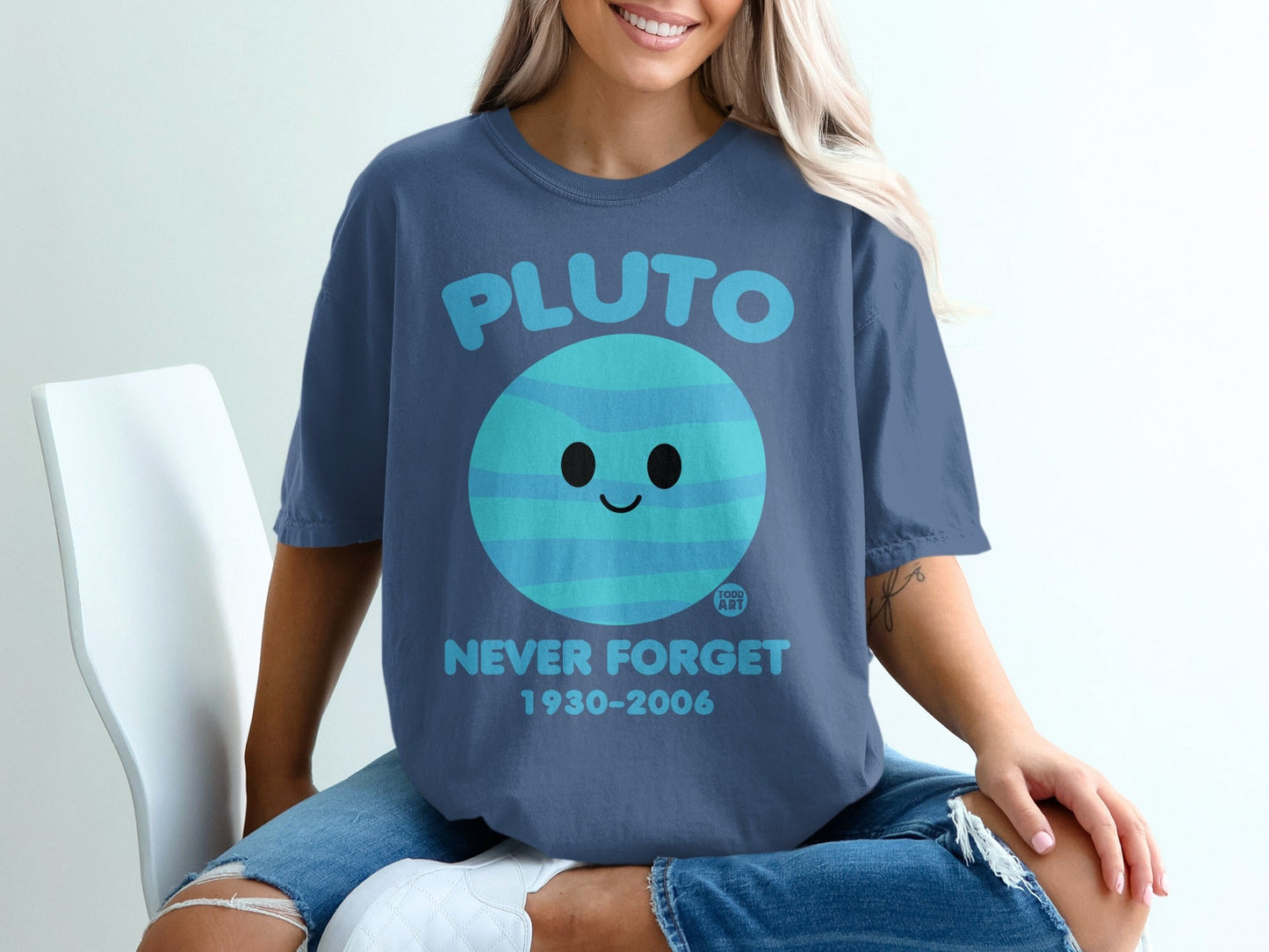 Pluto Never Forget 1930-2006 Graphic T-shirt