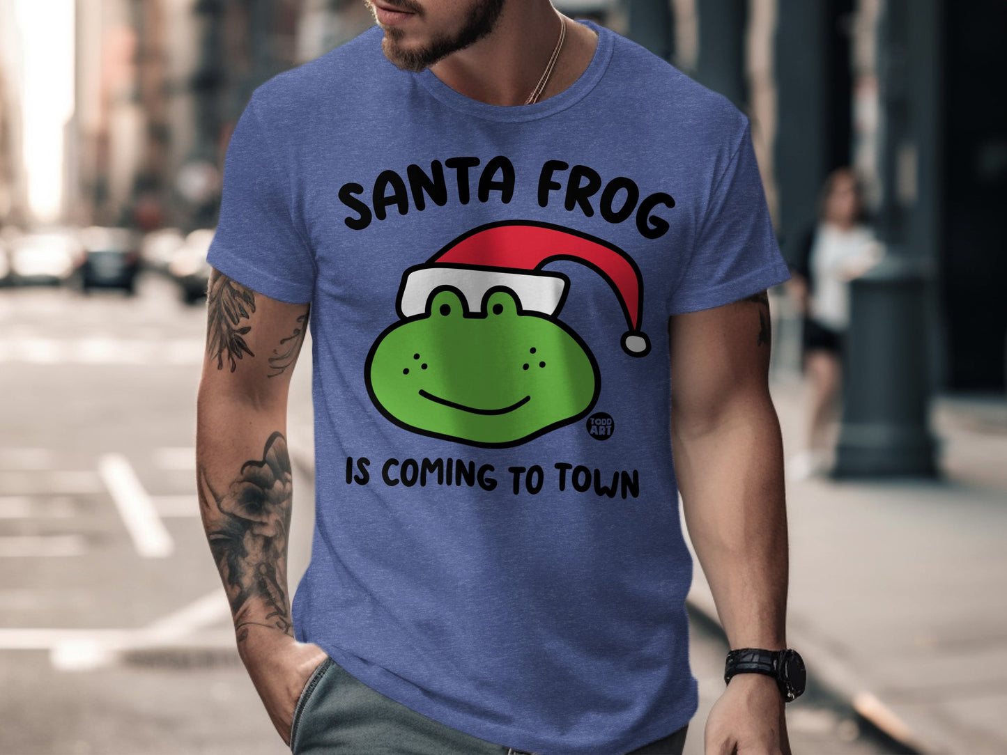 Santa Frog Is Coming to Town Funny T-Shirt