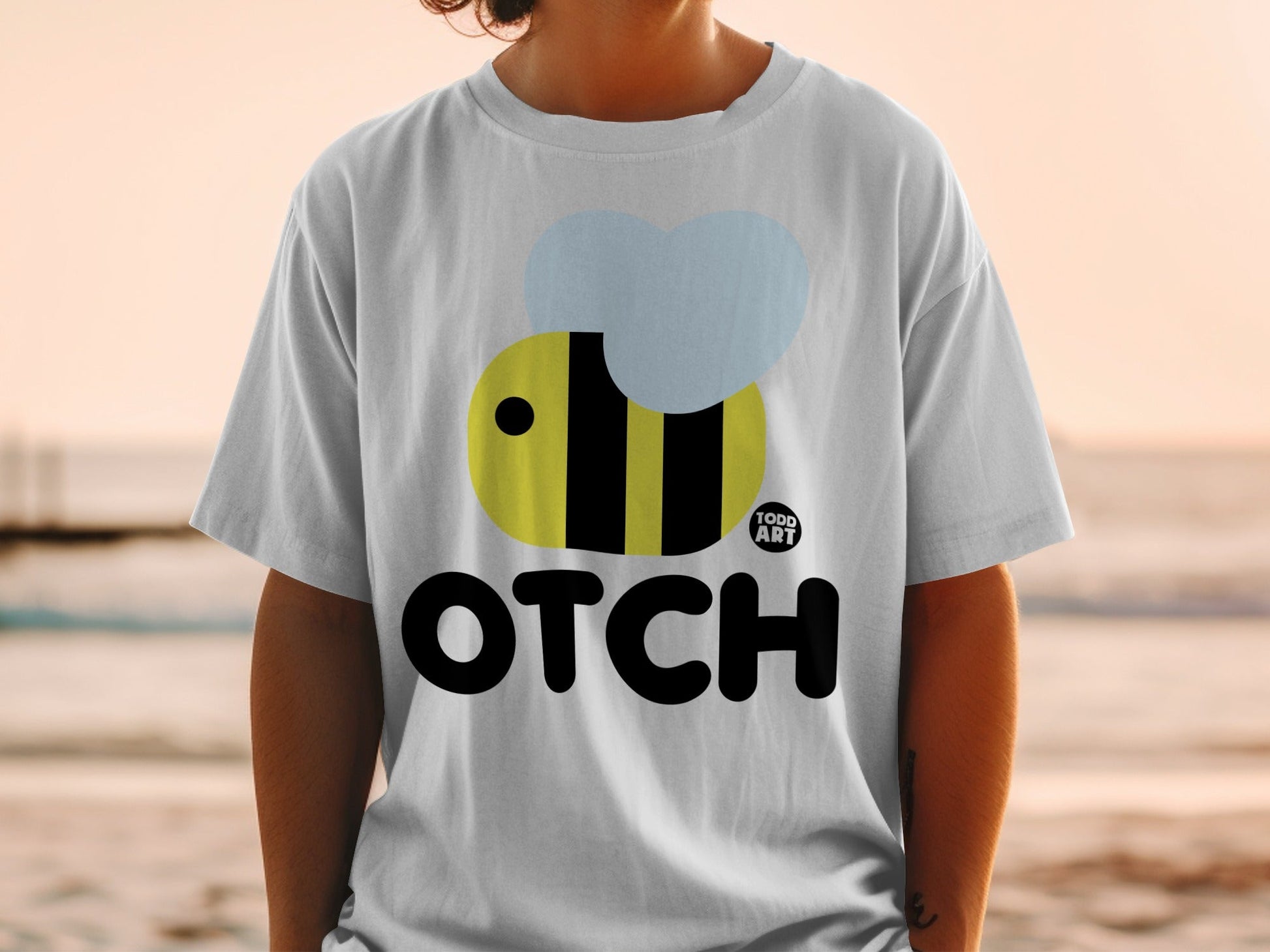 Cute Bee Graphic Design OTCH Todd Art T-Shirt