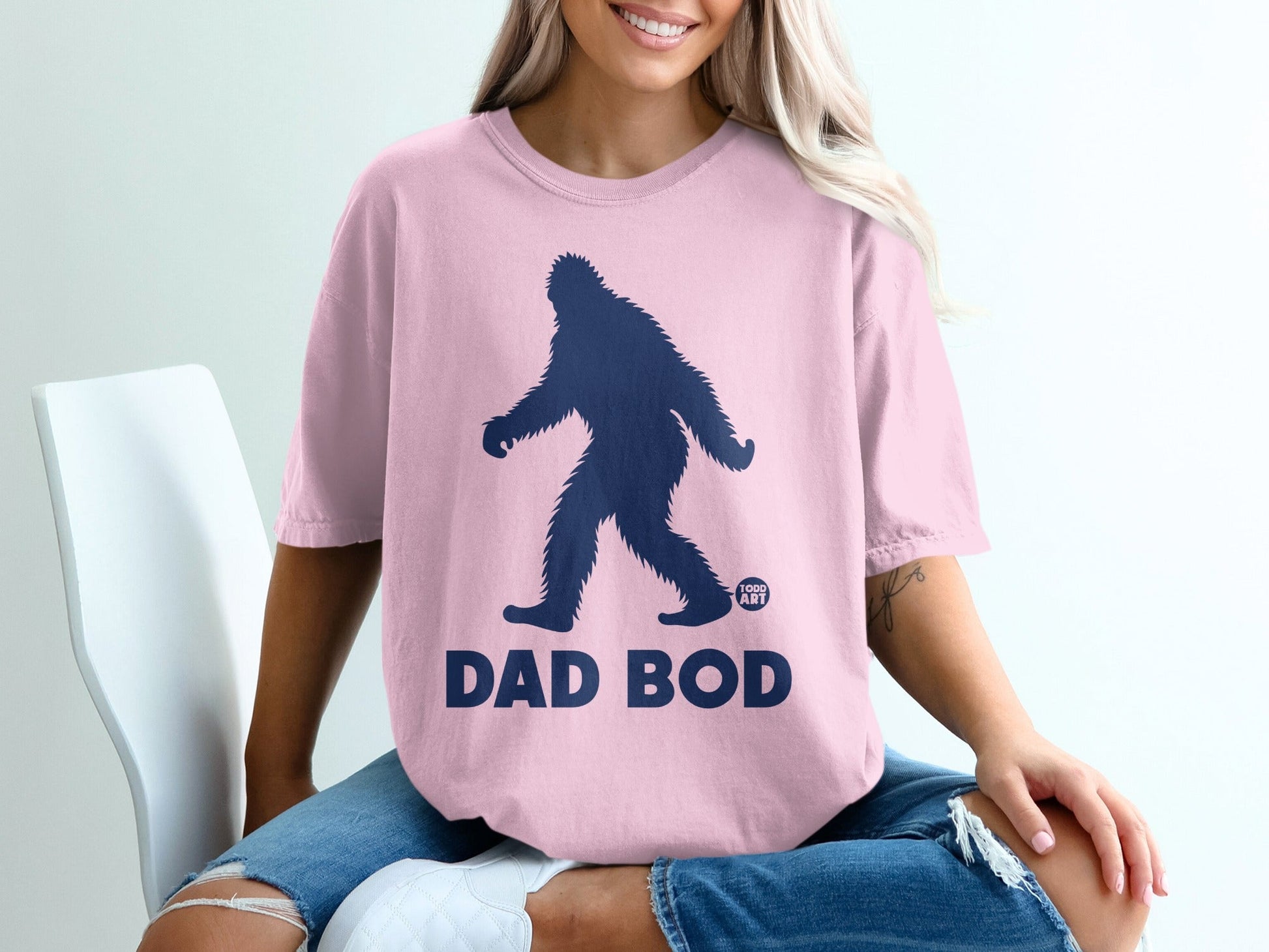 Fun Graphic Dad Bod Bigfoot Casual Tee Shirt