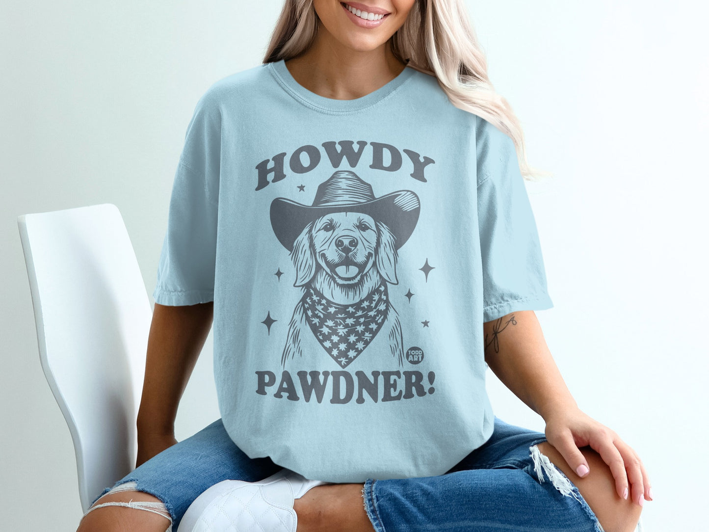 Howdy Pawdner Cowboy Dog Graphic T-Shirt