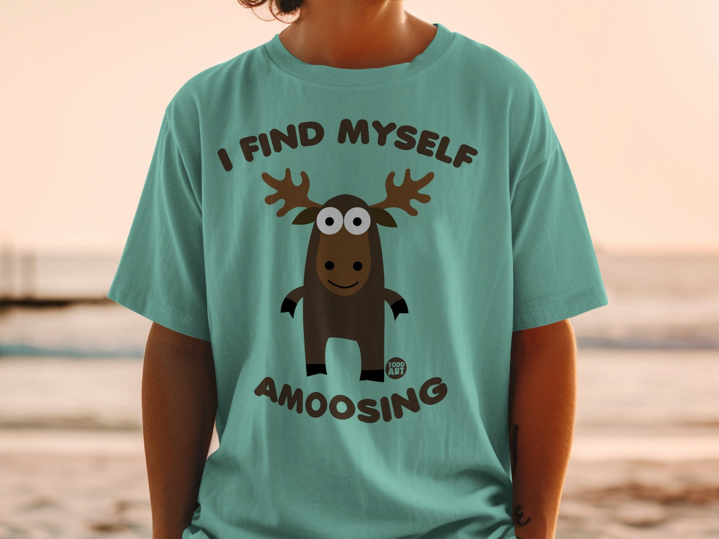 I Find Myself Amoosing Funny Moose Graphic T-Shirt
