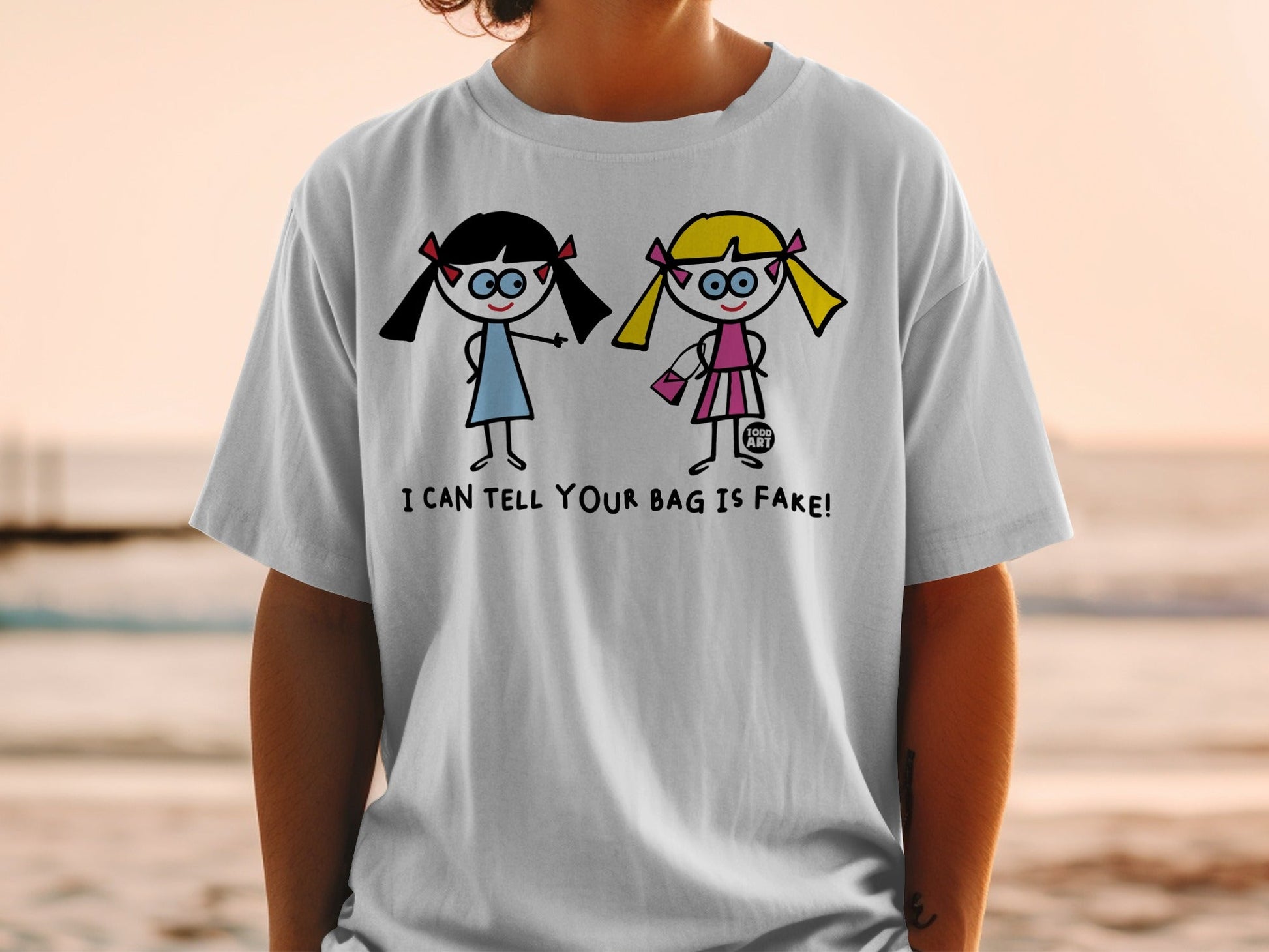 Funny Cartoon 'I Can Tell Your Bag Is Fake!' T-Shirt
