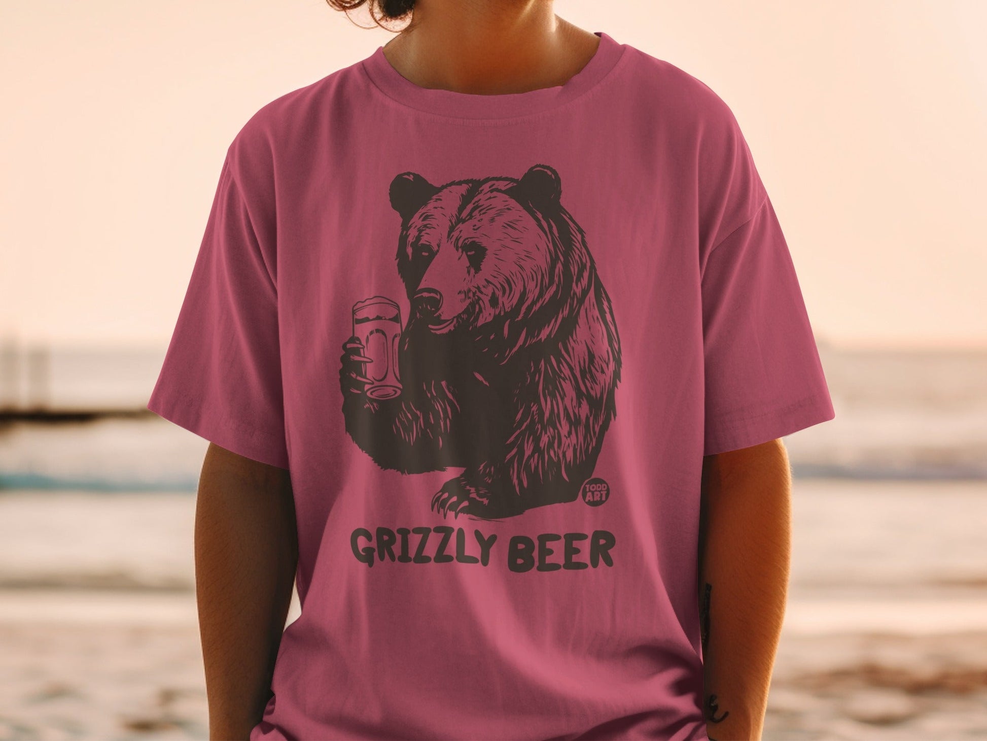 Grizzly Beer Graphic T-Shirt with Bear Holding Pint