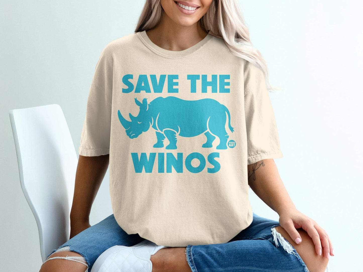 Save the Winos Funny Rhino Graphic T-shirt