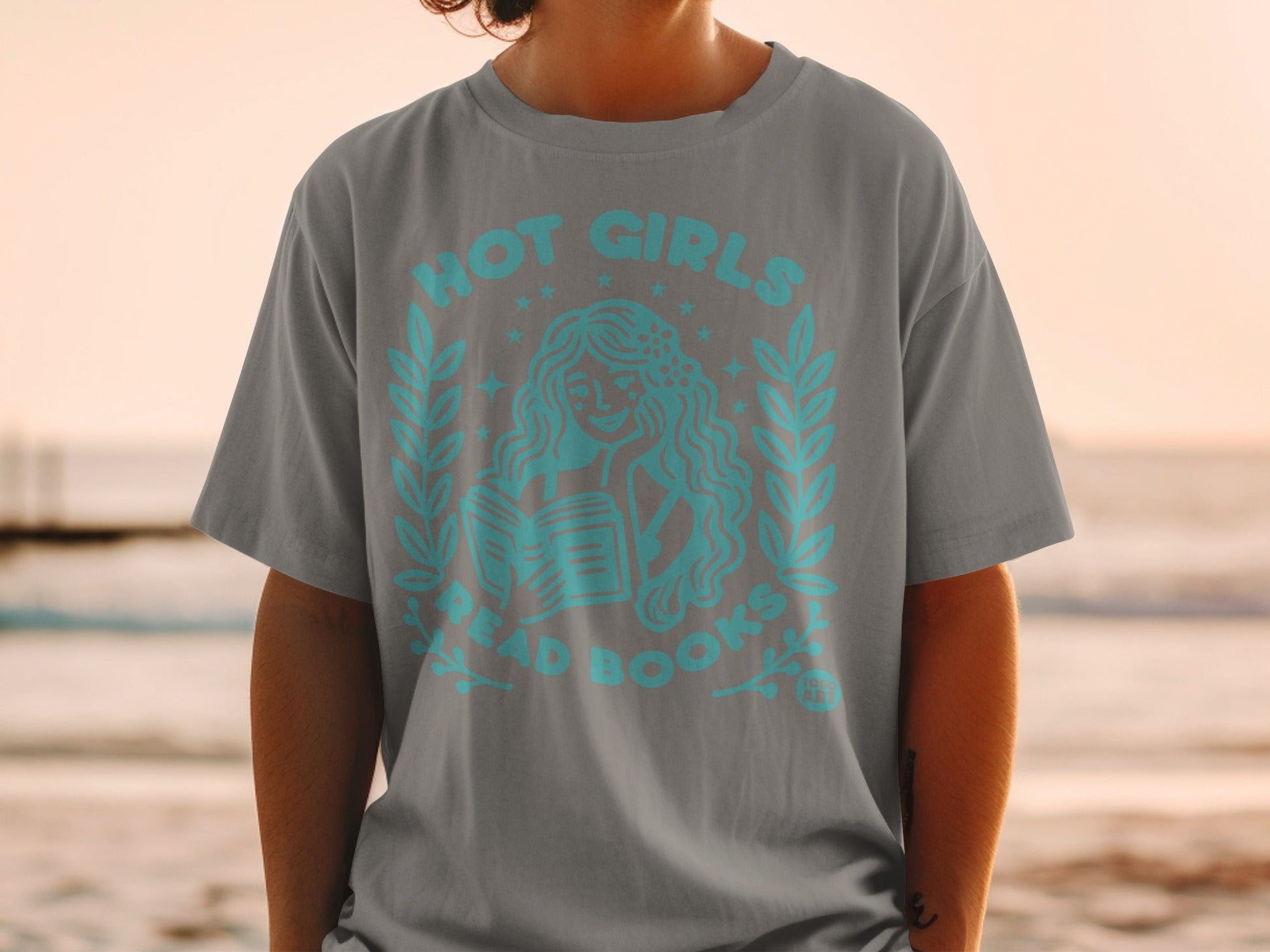 Hot Girls Read Books Graphic T-shirt for Book Lovers