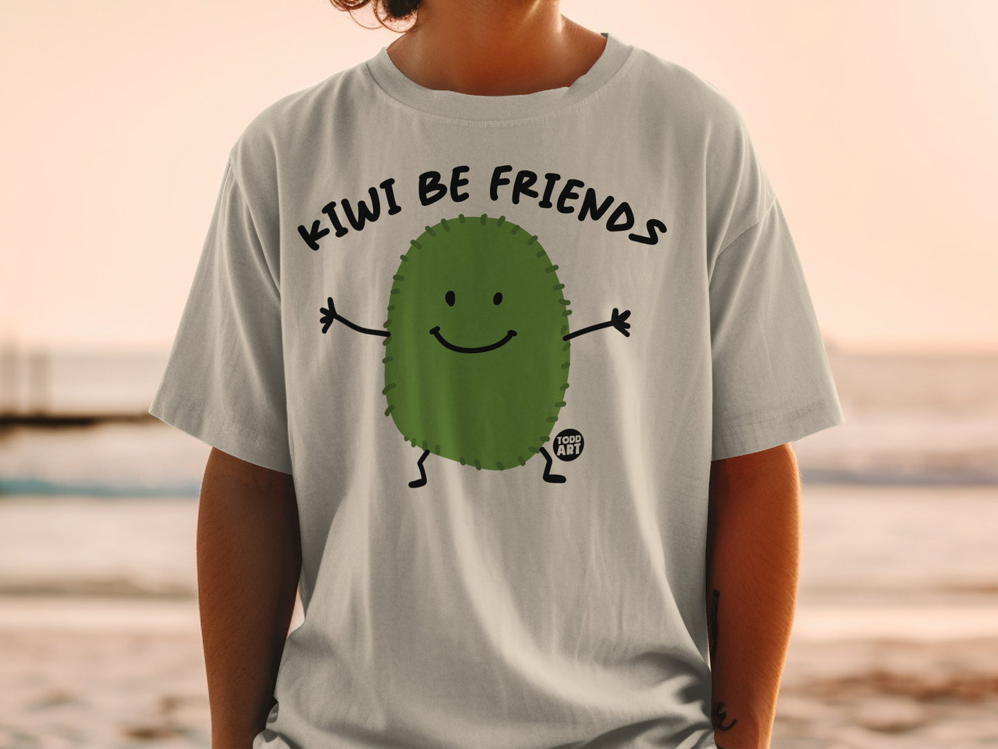 Smiling Kiwi Character Fruit Pun KIWI BE FRIENDS product type