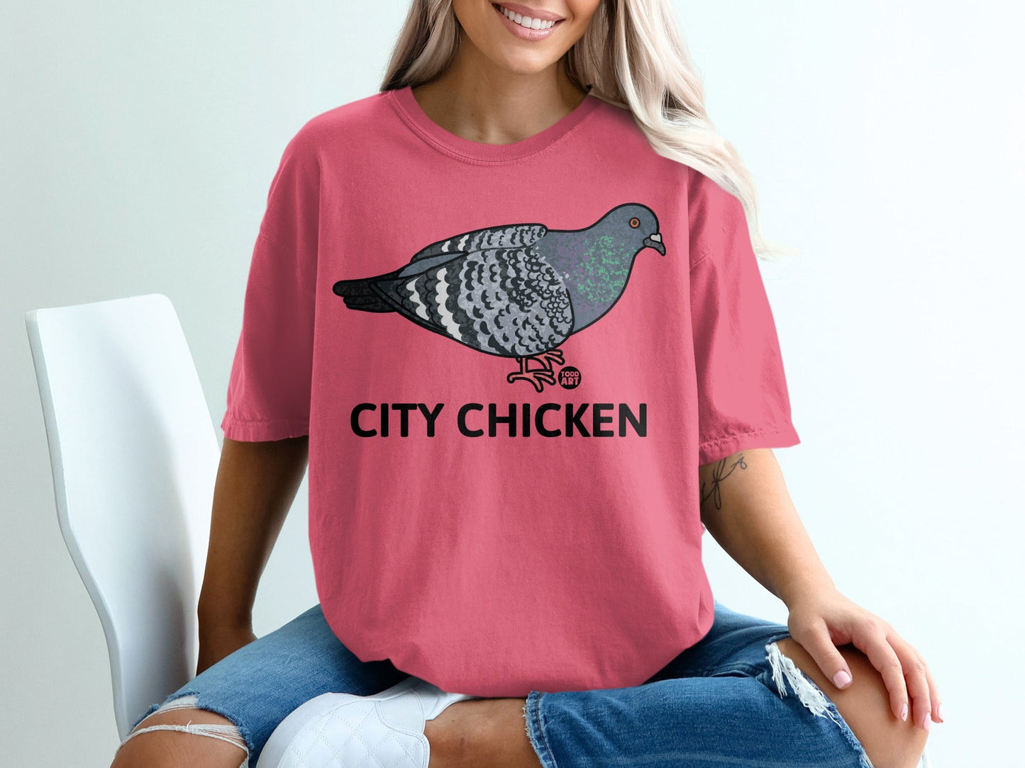 City Chicken Graphic Tee for Urban Style Enthusiasts