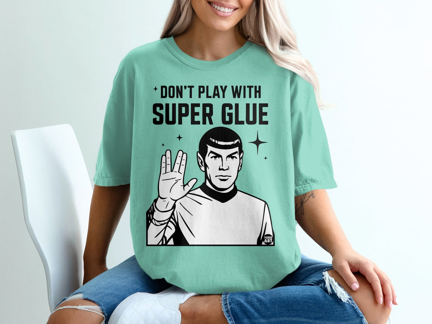 Star Trek Spock graphic tee with "Don't Play With Super Glue" text.