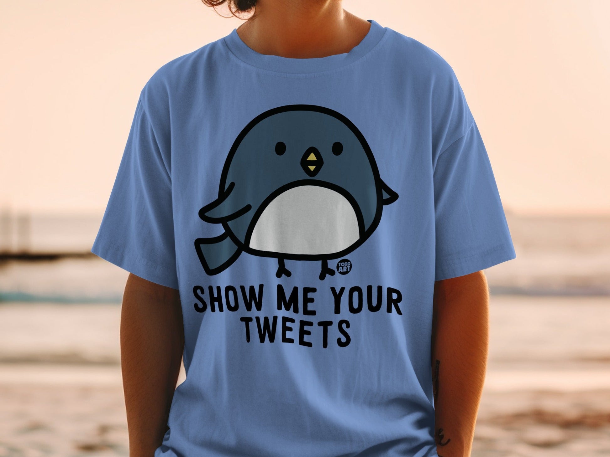 Show Me Your Tweets Cute Bird Graphic T-shirt
