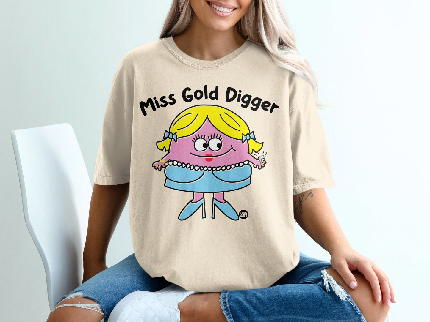 Miss Gold Digger Graphic Tee Casual Top