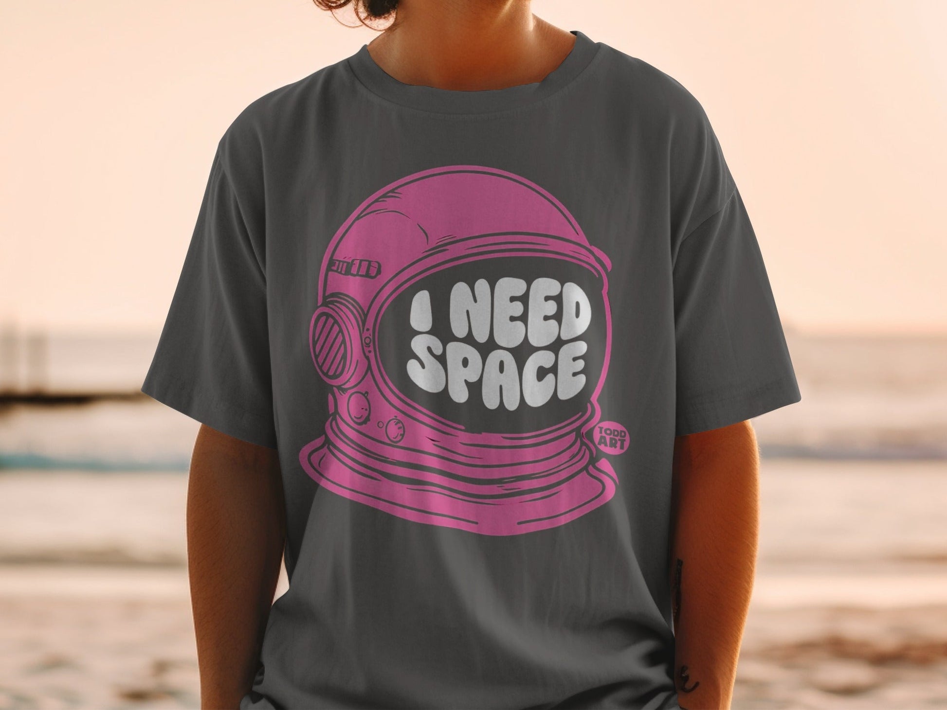 I Need Space Astronaut Helmet Graphic T-Shirt