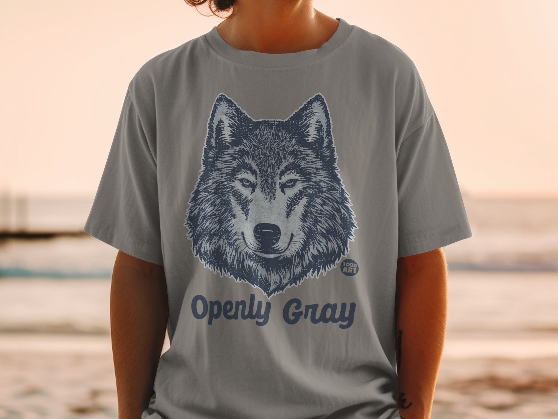 Openly Gray Wolf Graphic Loose Fit T-Shirt