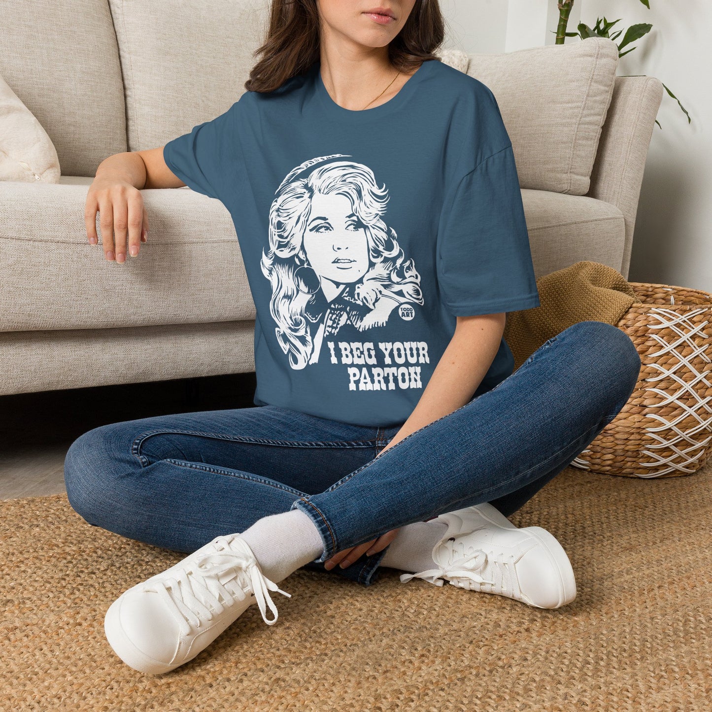 Dolly Parton Portrait T-Shirt — “I Beg Your Parton” Retro Country Graphic Tee
