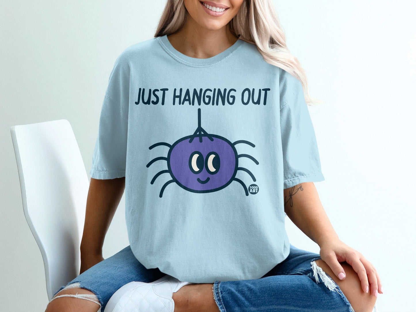 Just Hanging Out Cute Purple Spider Graphic T-shirt