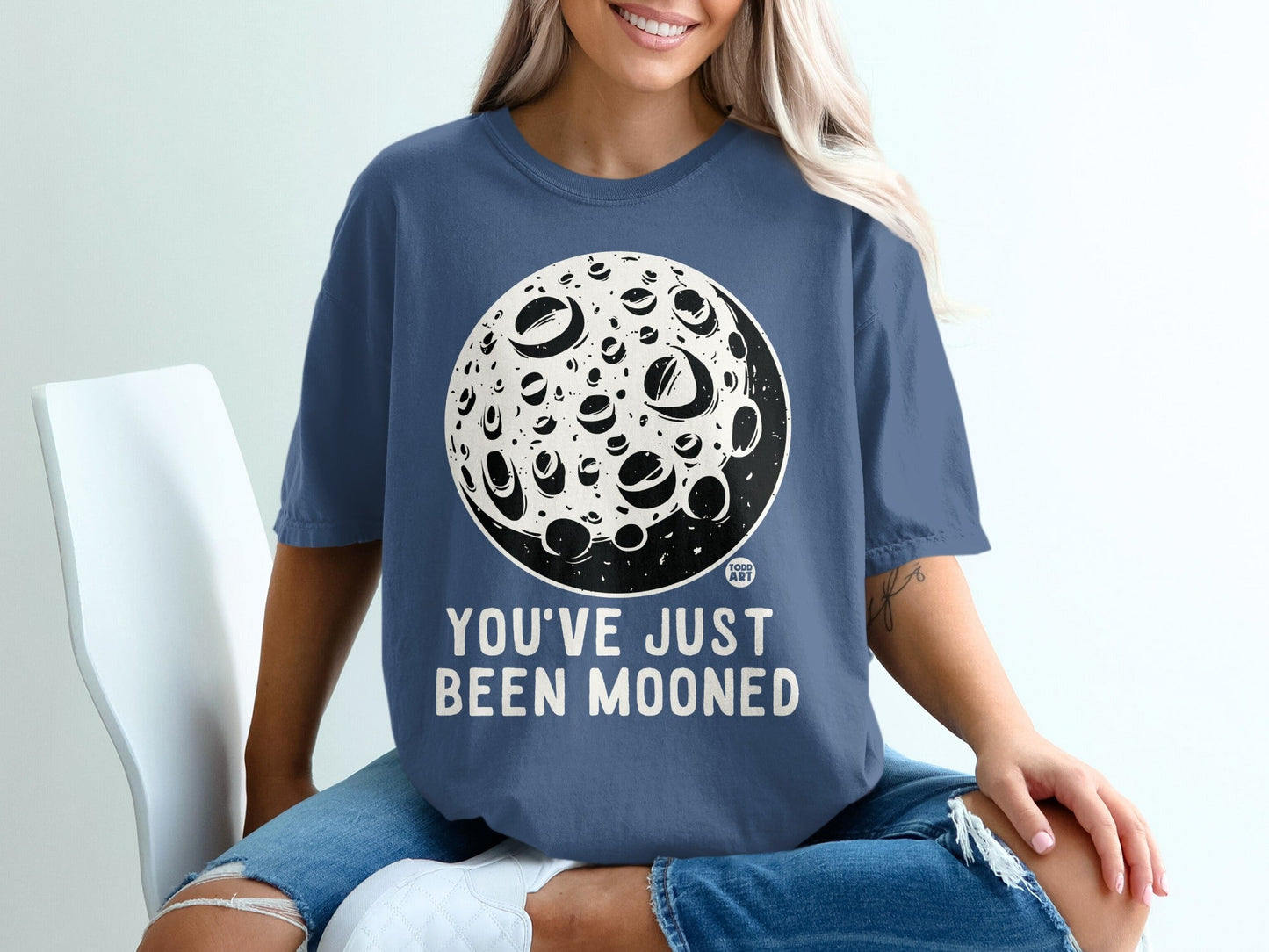 You've Just Been Mooned Graphic Print T-Shirt
