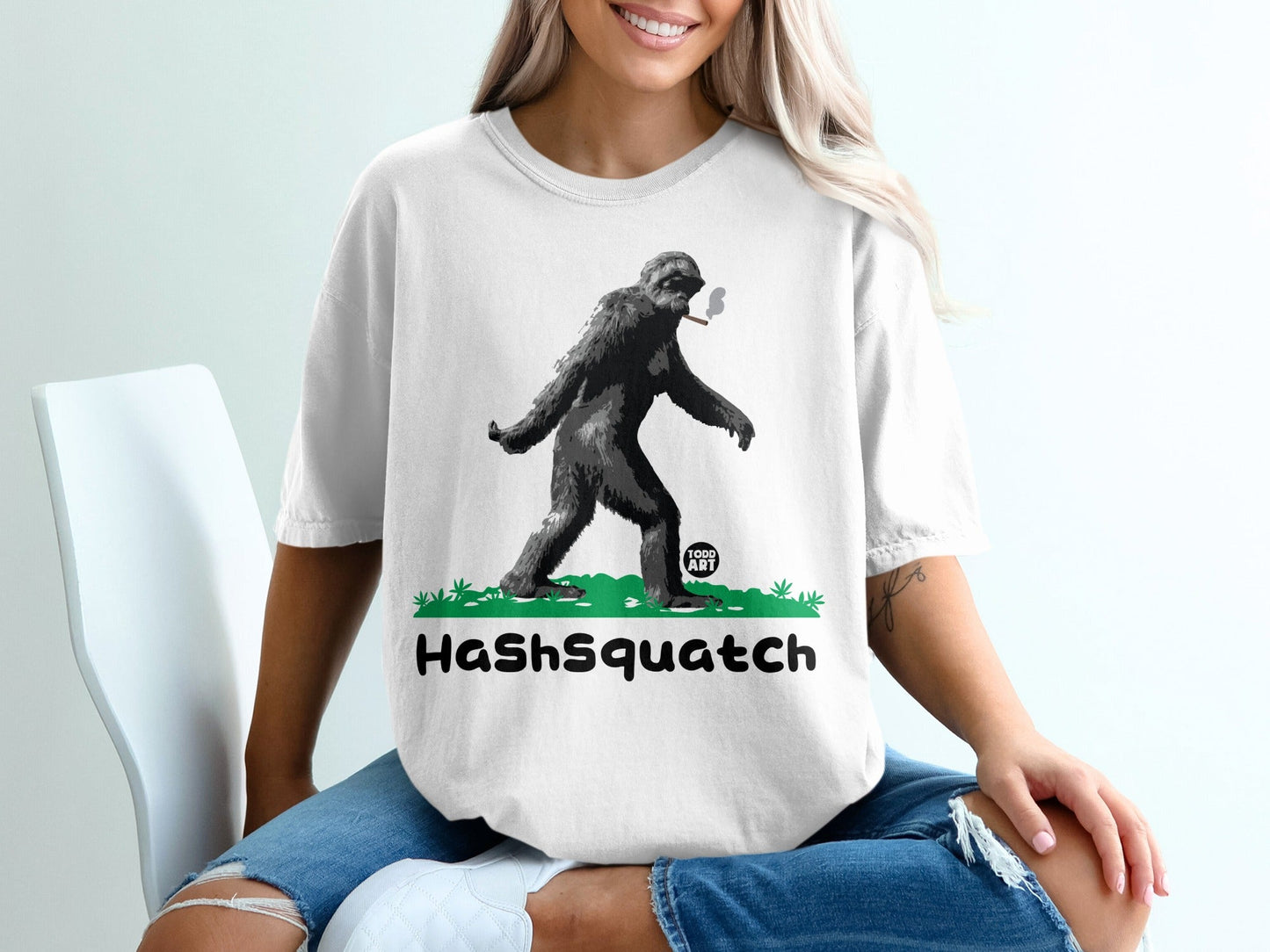 HashSquatch Bigfoot Smoking Art T-Shirt for Trendy Outfit