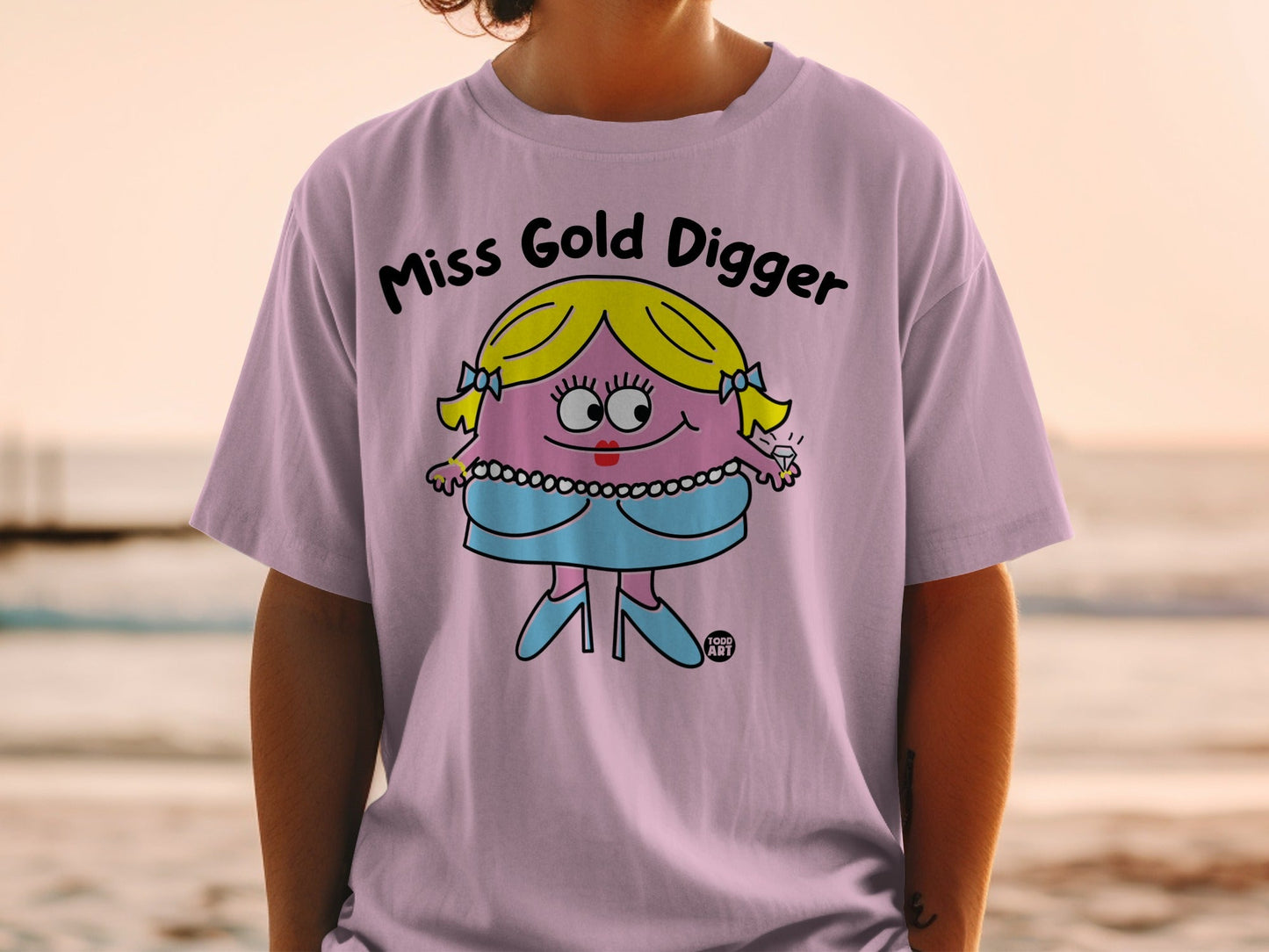 Miss Gold Digger Character Design T-shirt
