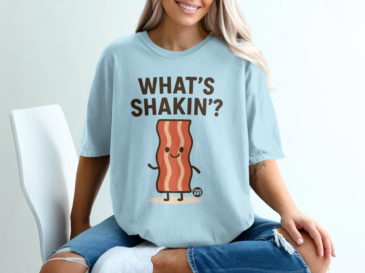 Funny What's Shakin' Bacon Graphic T-shirt